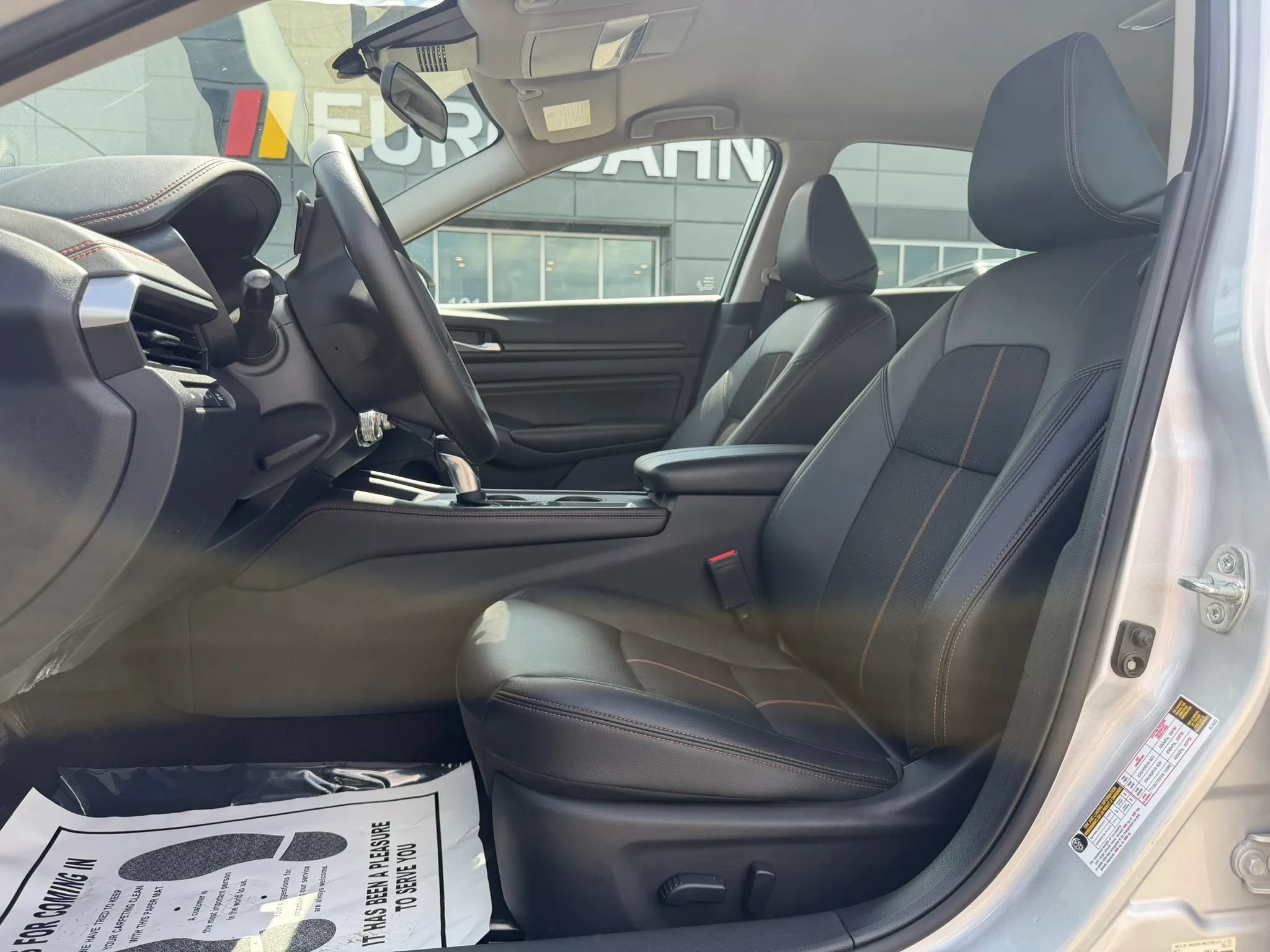 Used 2022 Nissan Altima 2.5 SR FWD image 6