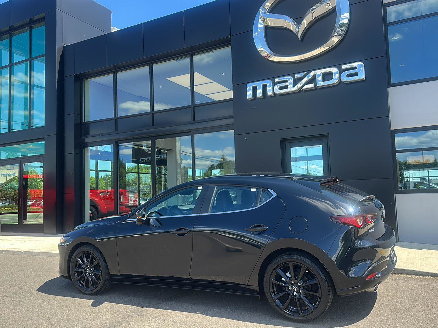 Used 2025 MAZDA MAZDA3 s Sport FWD image 2