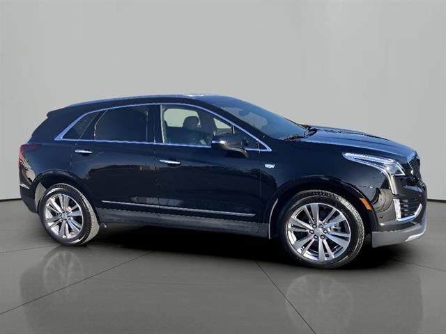 Certified 2025 Cadillac XT5 Premium Luxury w/ Technology Package AWD/4WD image 6