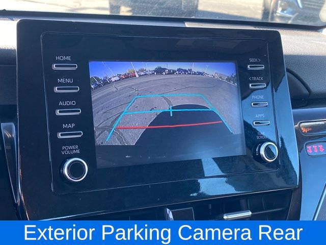 Used 2022 Toyota Camry SE image 10
