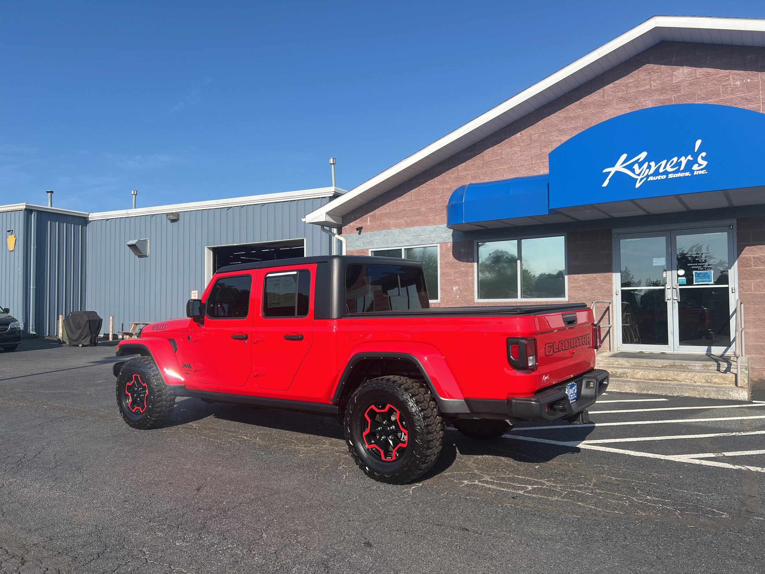 Used 2022 Jeep Gladiator Sport AWD/4WD image 4