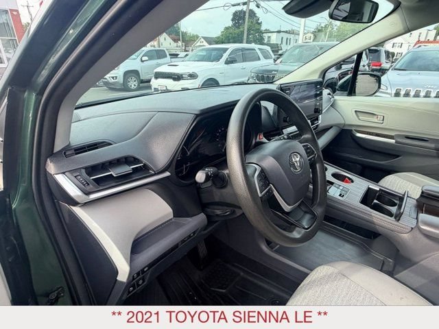Used 2021 Toyota Sienna LE FWD image 11