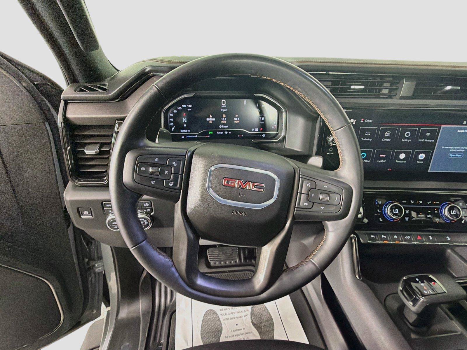 Used 2024 GMC Sierra 1500 AT4 w/ Technology Package AWD/4WD image 10