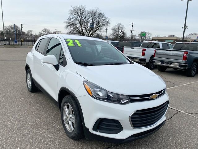 Used 2021 Chevrolet Trax LS w/ Tint and Cruise Package image 45