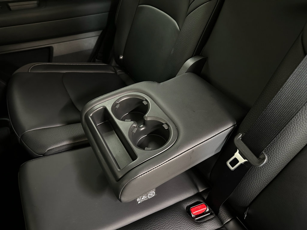 Used 2025 Nissan Pathfinder SL AWD/4WD image 35