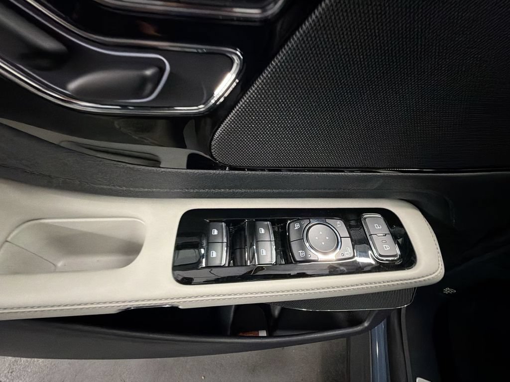 Used 2026 Lincoln Aviator 2WD image 23