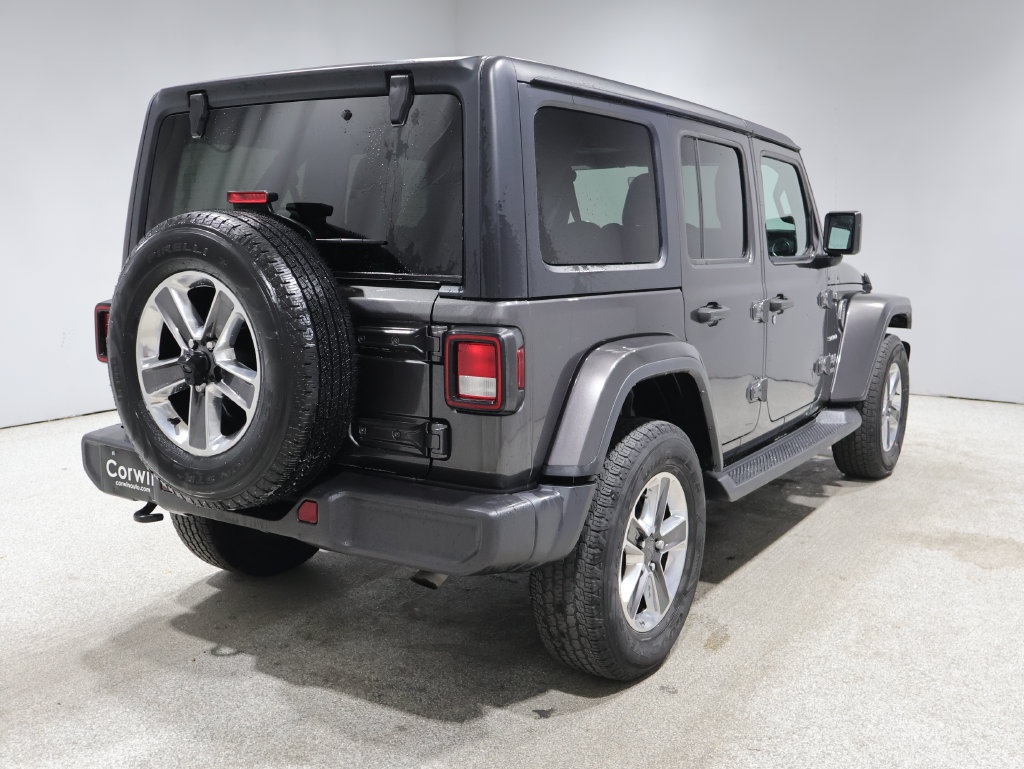 Used 2022 Jeep Wrangler Unlimited Sahara w/ Cold Weather Group AWD/4WD image 2