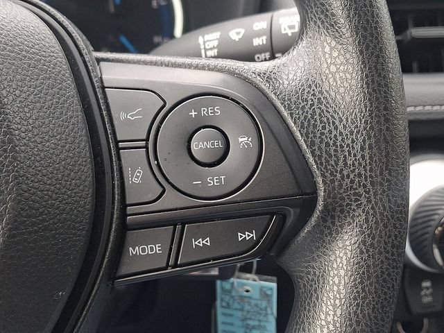 Used 2025 Toyota RAV4 LE AWD/4WD image 21