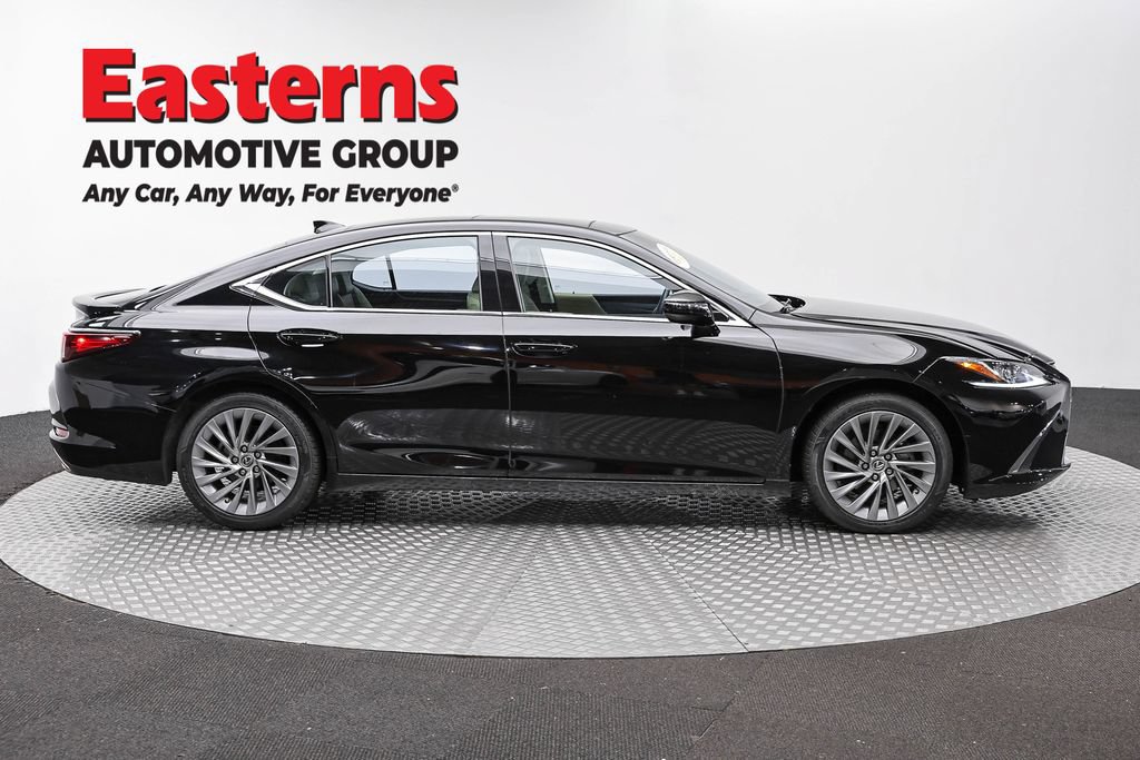 Used 2020 Lexus ES 350 w/ Accessory Package FWD image 4