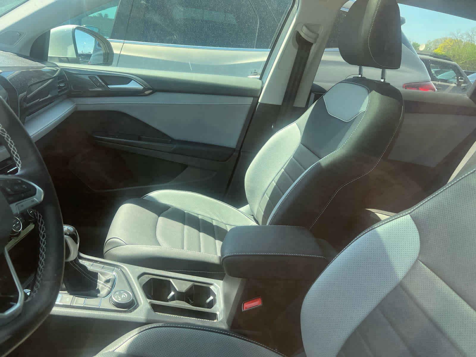Certified 2023 Volkswagen Taos SEL AWD/4WD image 6