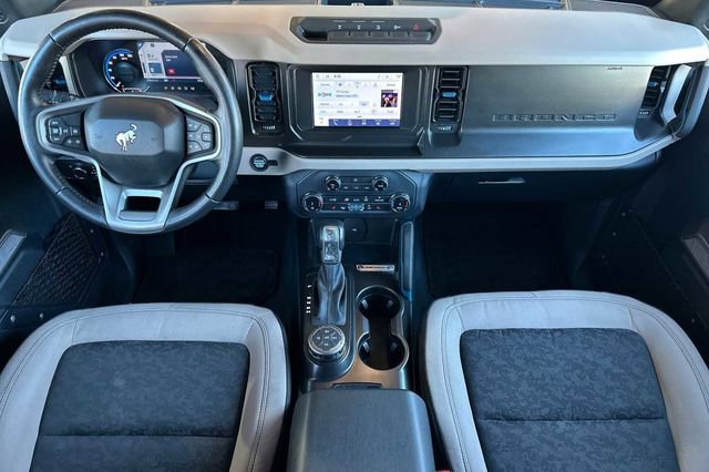 Used 2022 Ford Bronco Wildtrak image 5