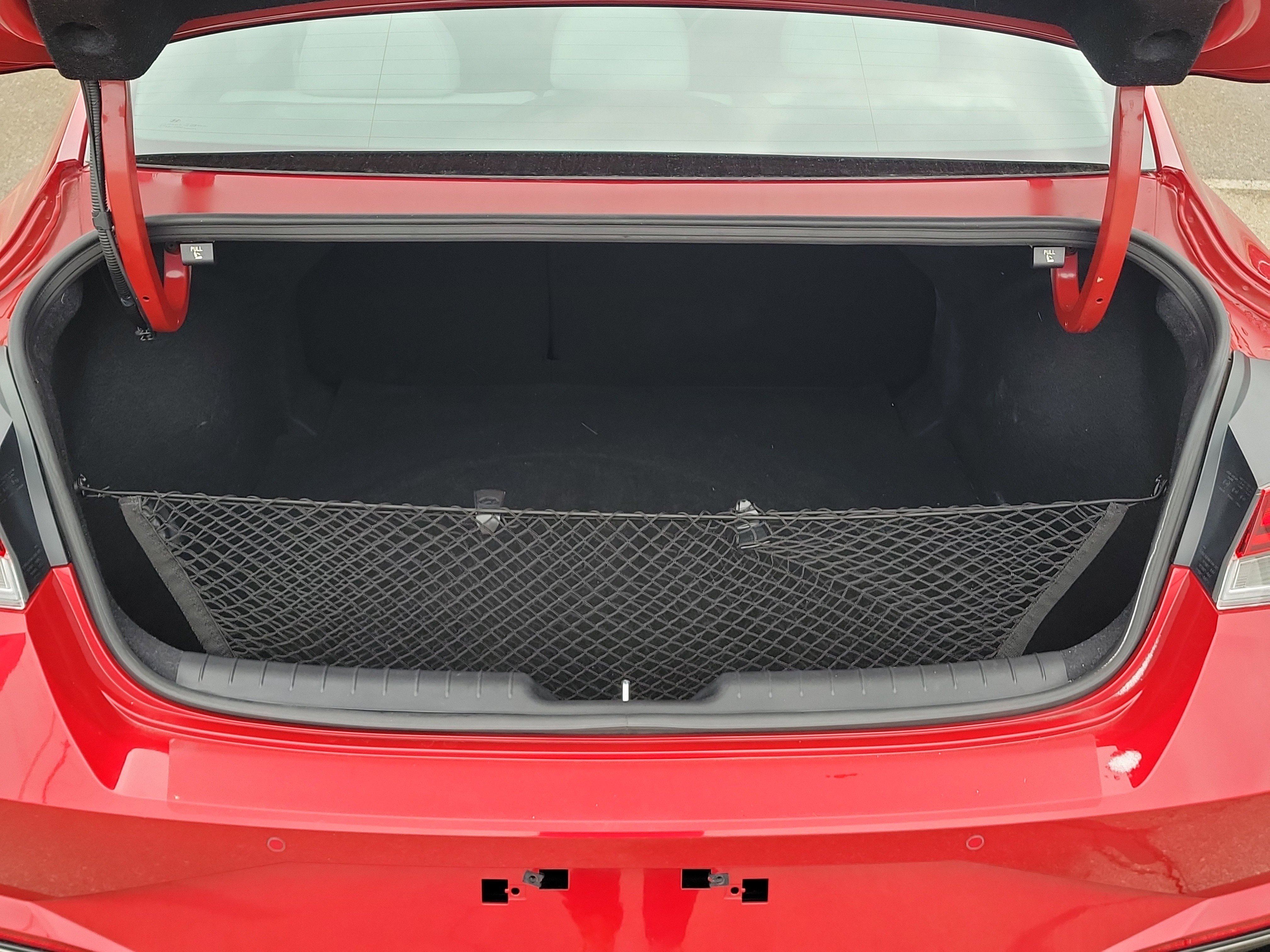 Used 2023 Hyundai Elantra Limited image 8