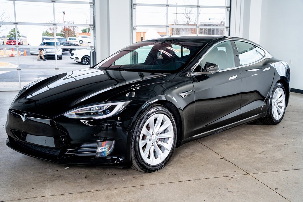 Used 2019 Tesla Model S AWD image 11