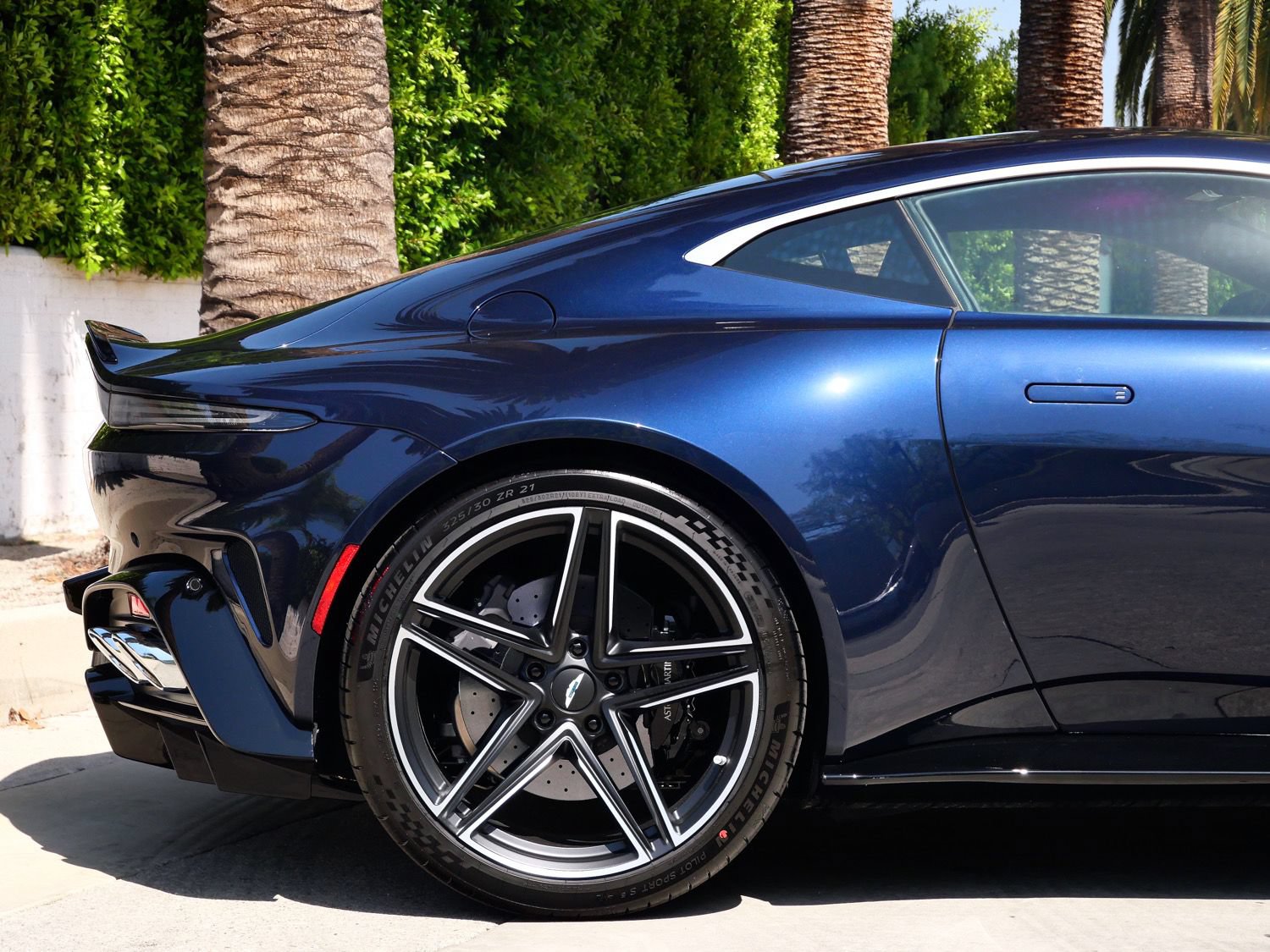 New 2026 Aston Martin V8 Vantage S RWD image 16