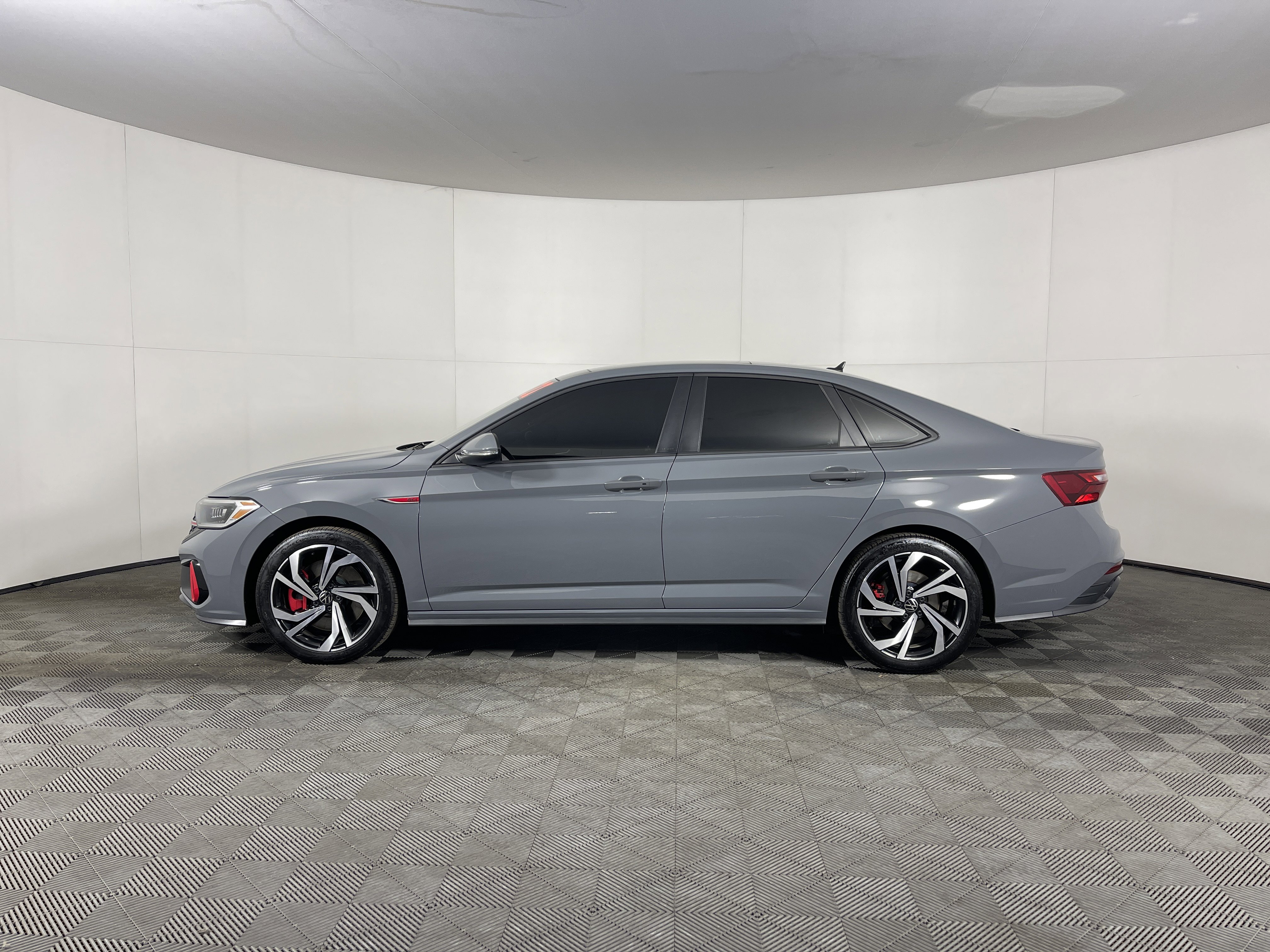 Used 2022 Volkswagen Jetta GLI Autobahn image 3
