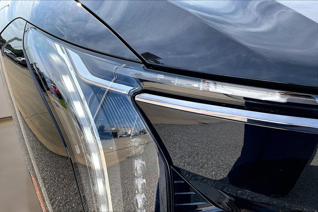 Certified 2025 Cadillac Optiq Sport 1 AWD/4WD image 31