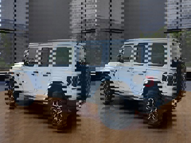 Used 2025 Jeep Wrangler Sahara image 14