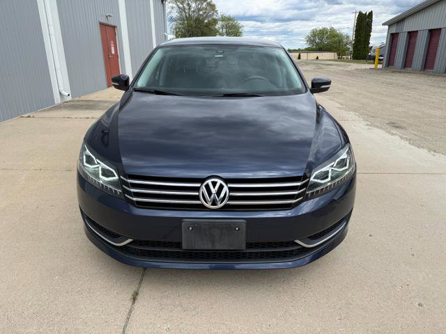 Used 2014 Volkswagen Passat 1.8T Wolfsburg Edition FWD image 4