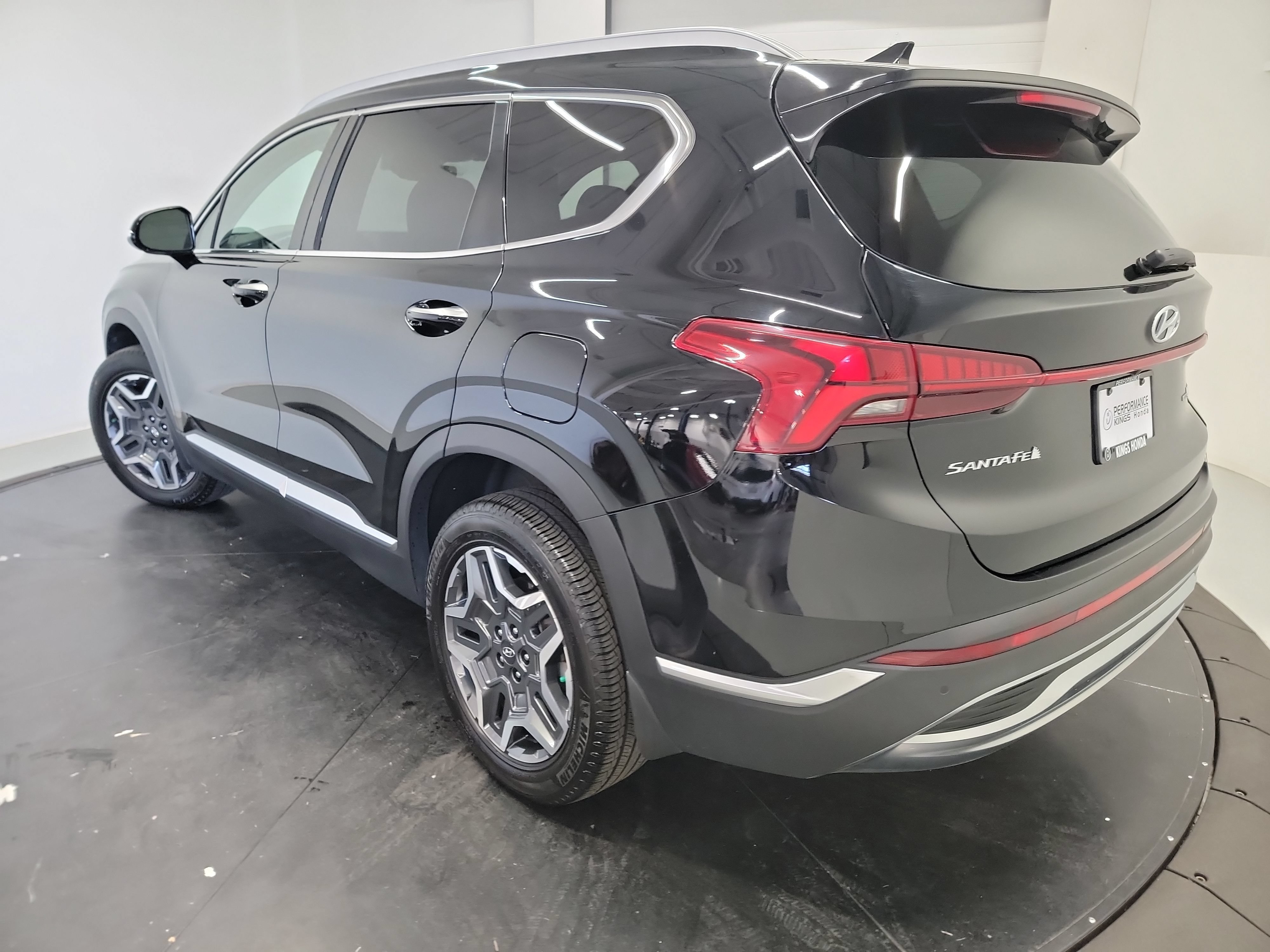 Used 2022 Hyundai Santa Fe SEL Premium w/ Cargo Package AWD/4WD image 6