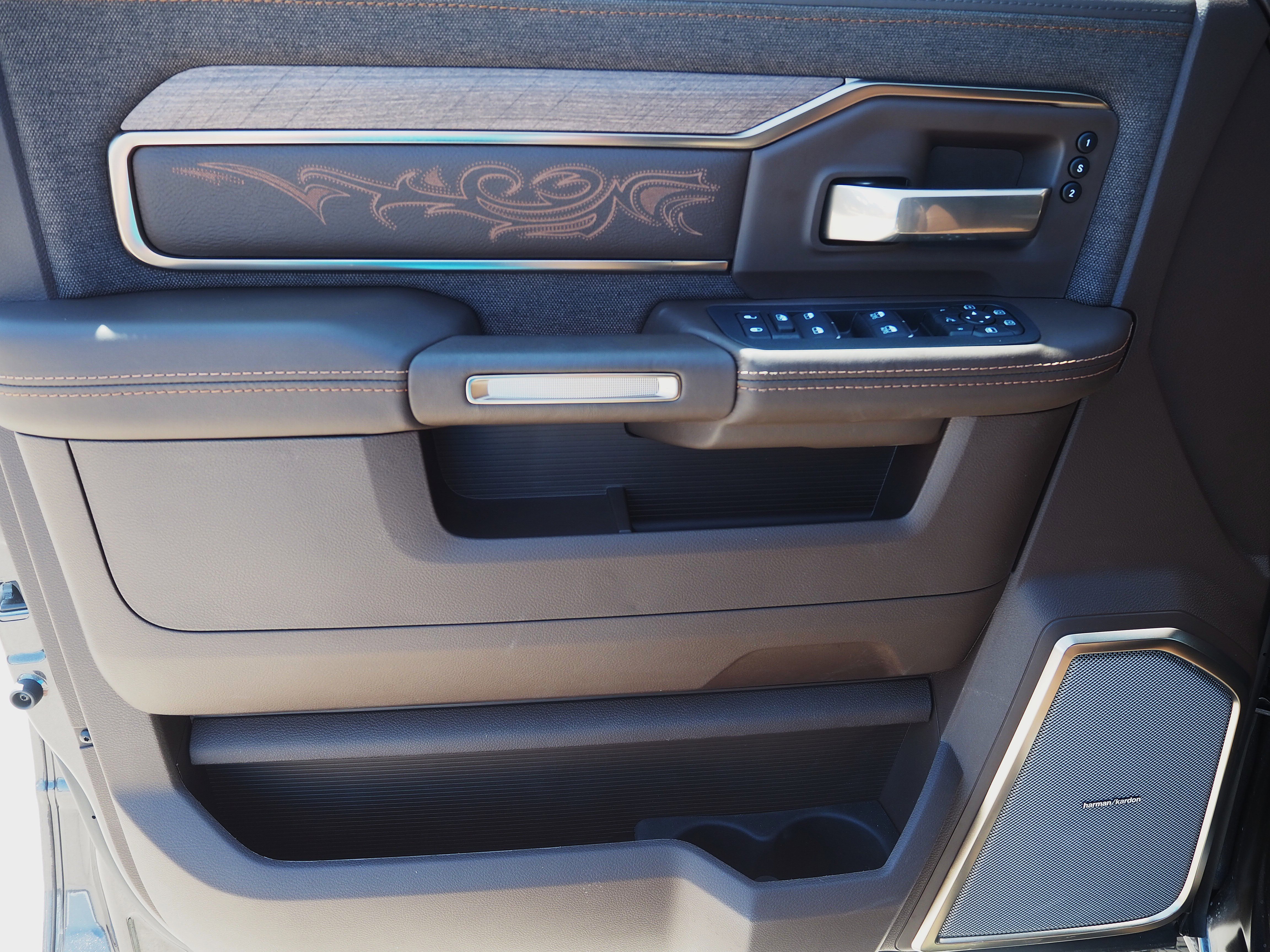 New 2026 RAM 3500 Longhorn image 27