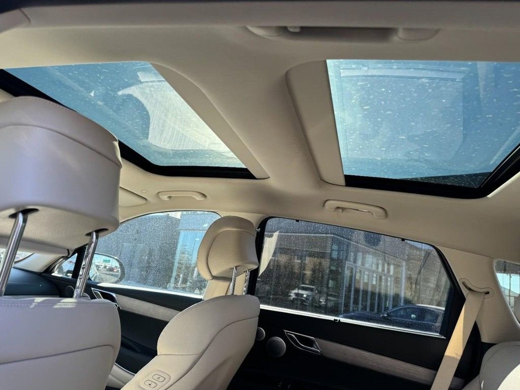 Certified 2025 Genesis GV80 2.5T Prestige image 11