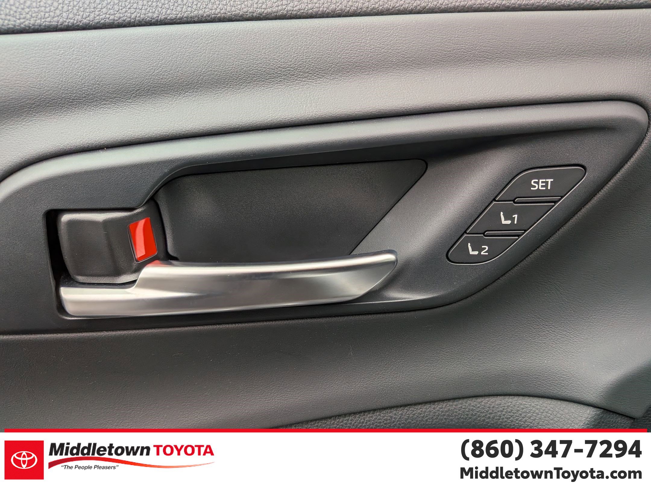 Used 2023 Toyota Crown Platinum image 11