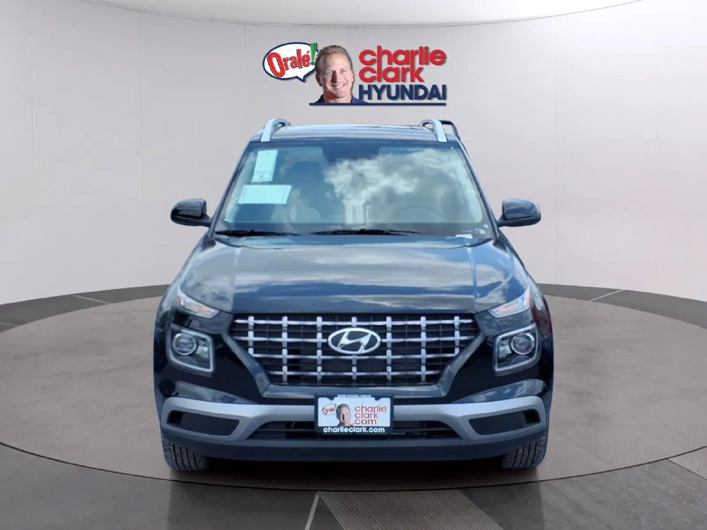 New 2026 Hyundai Venue SEL FWD image 8