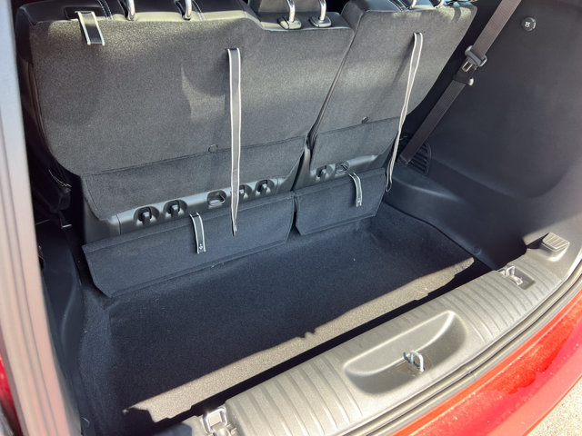 New 2026 Chrysler Pacifica Select FWD image 37