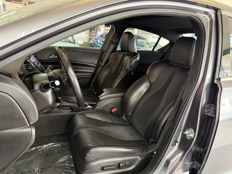 Used 2020 Acura ILX image 9