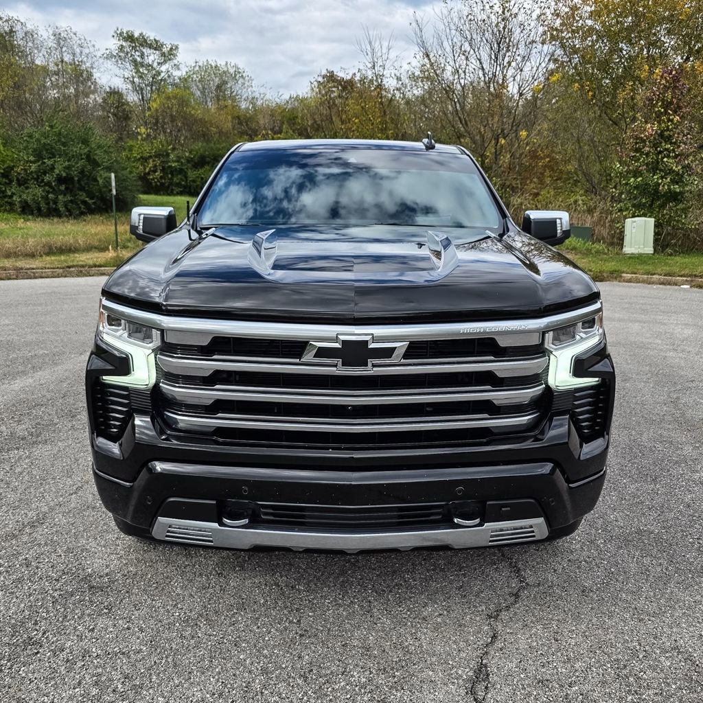 Used 2024 Chevrolet Silverado 1500 High Country w/ High Country Premium Package image 39