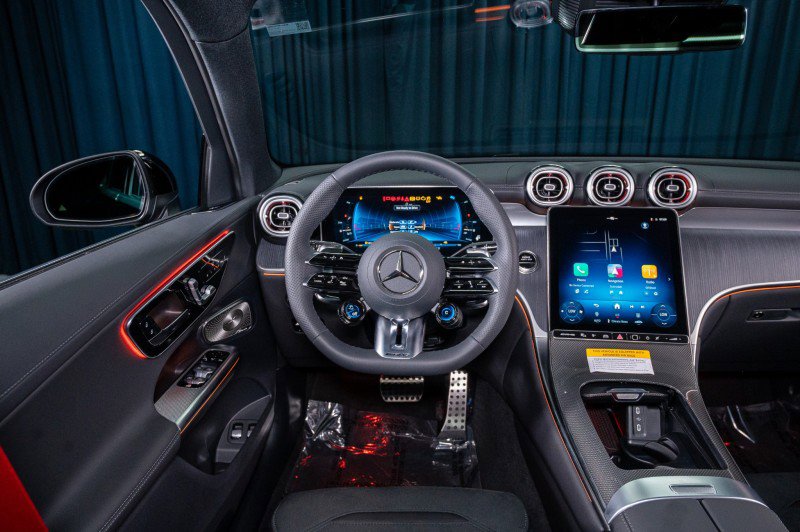 New 2026 Mercedes-Benz GLC 63 AMG S image 13