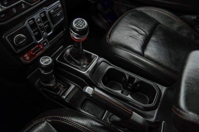Used 2019 Jeep Wrangler Unlimited Rubicon w/ Uconnect 4C Nav & Sound Group AWD/4WD image 24
