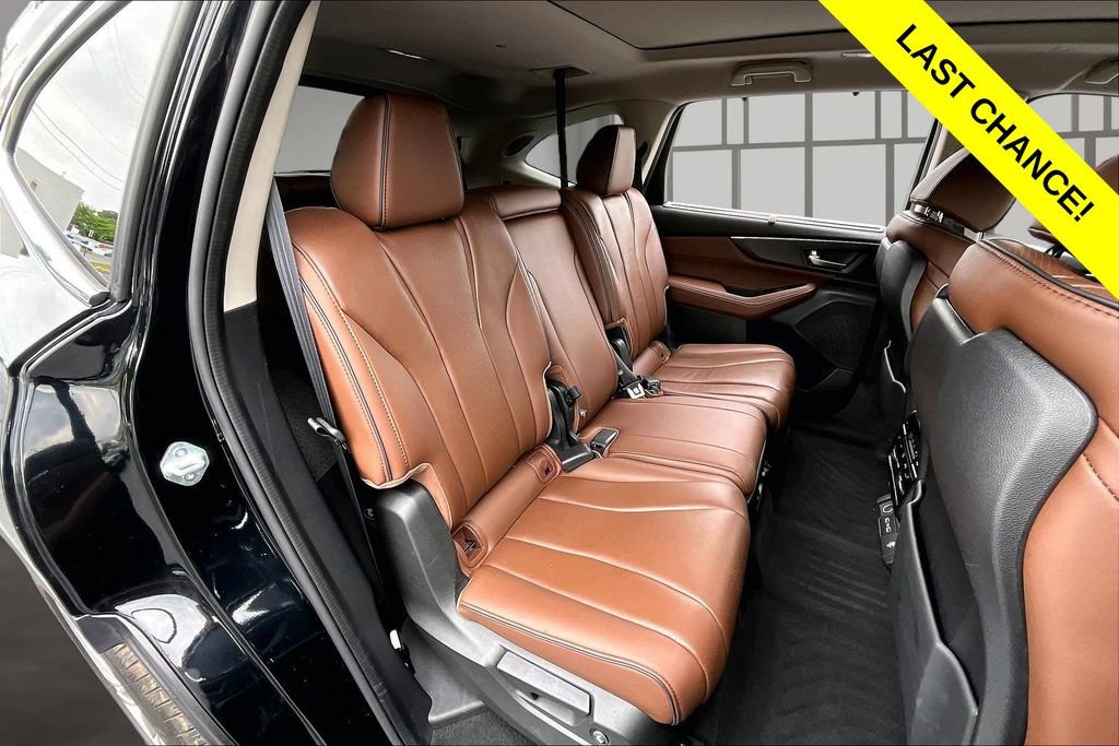 Used 2024 Acura MDX w/ Advance Package AWD/4WD image 26