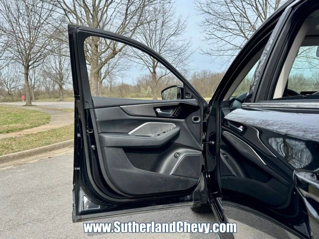Used 2024 Acura MDX SH-AWD w/ Advance Package image 11