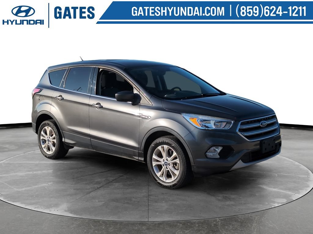 Used 2017 Ford Escape SE