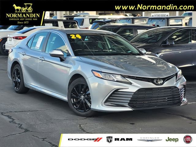 Used 2024 Toyota Camry LE image 1