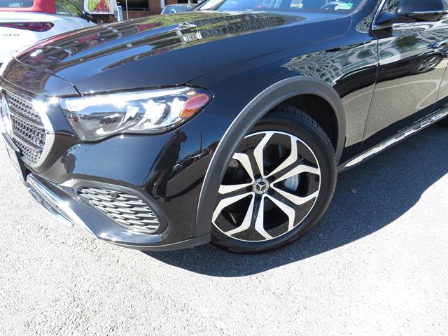 Used 2025 Mercedes-Benz E 450 4MATIC All-Terrain Wagon image 21