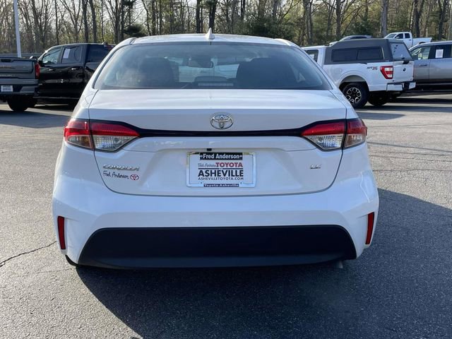 Used 2024 Toyota Corolla LE image 4