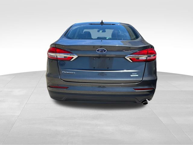 Used 2019 Ford Fusion SE FWD image 7