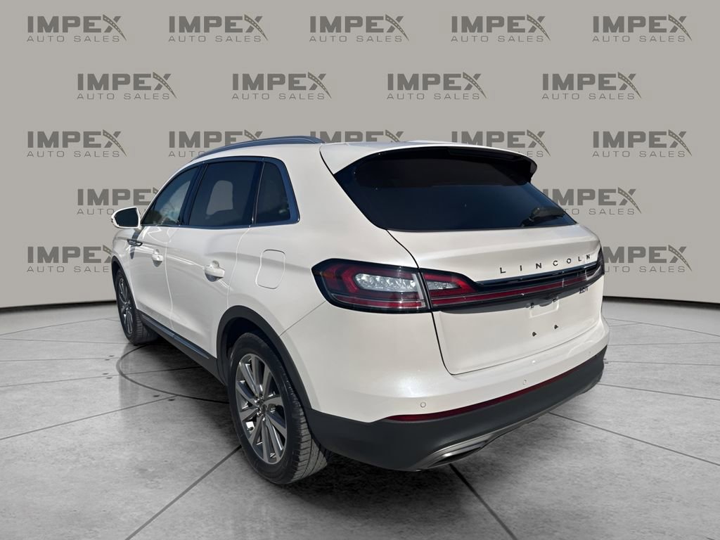 Used 2019 Lincoln Nautilus Select FWD image 3