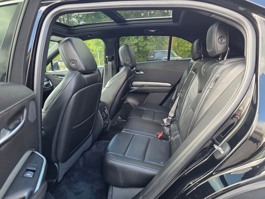 Used 2019 Cadillac XT4 Premium Luxury image 37