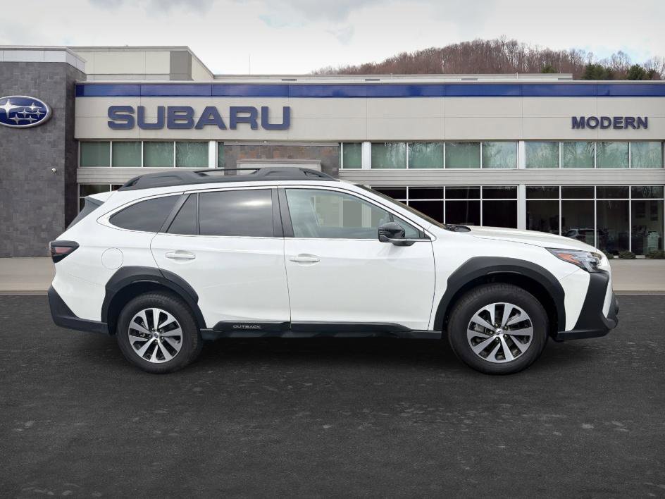 Used 2025 Subaru Outback Premium w/ Popular Package #1 image 4