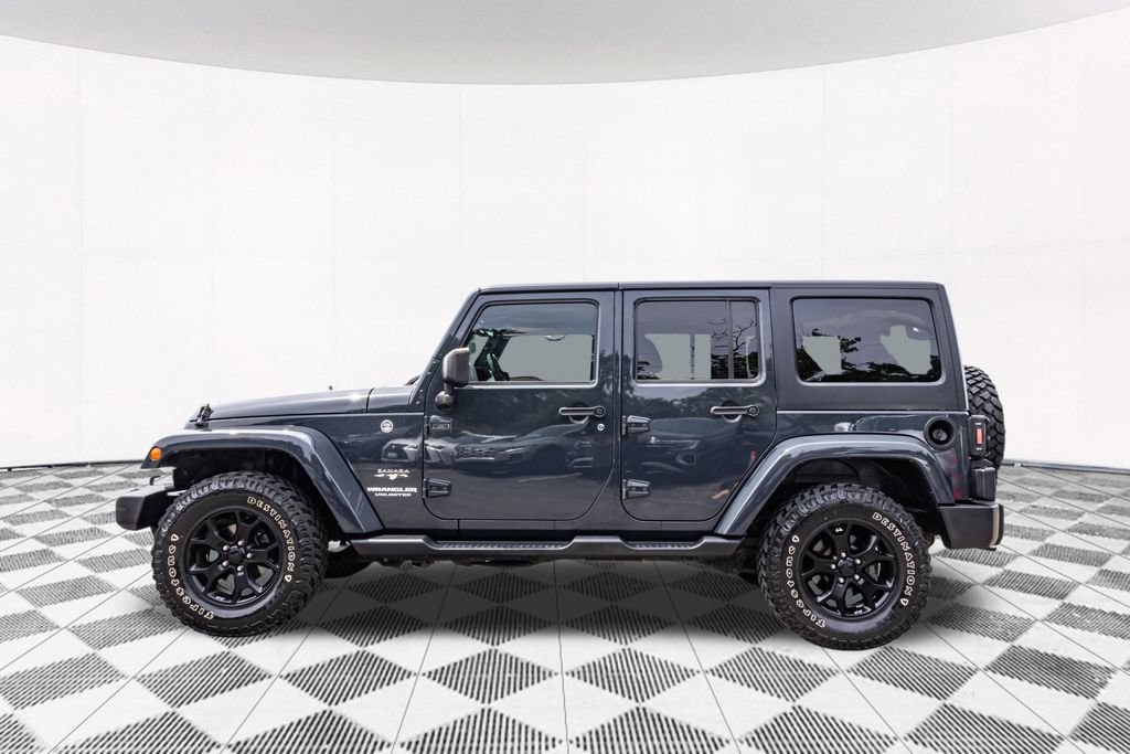Used 2017 Jeep Wrangler Unlimited Sahara w/ Connectivity Group AWD/4WD image 7