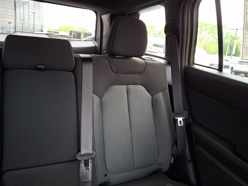 New 2026 Jeep Cherokee Laredo AWD/4WD image 15