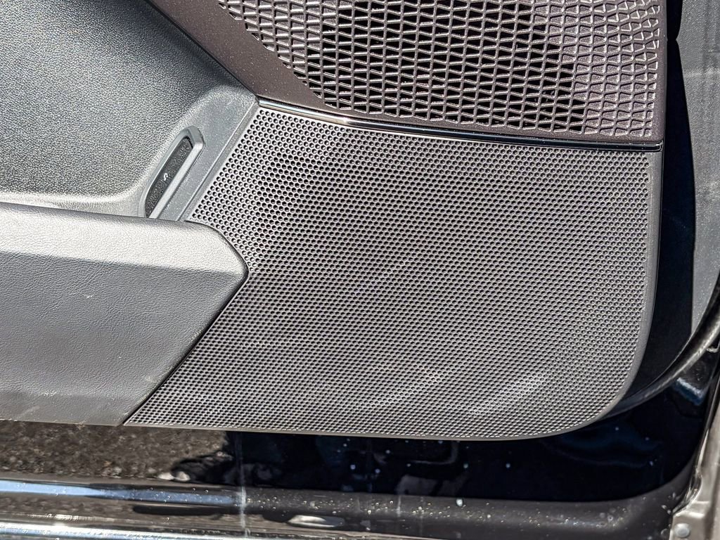 Certified 2025 Cadillac Lyriq Luxury image 46