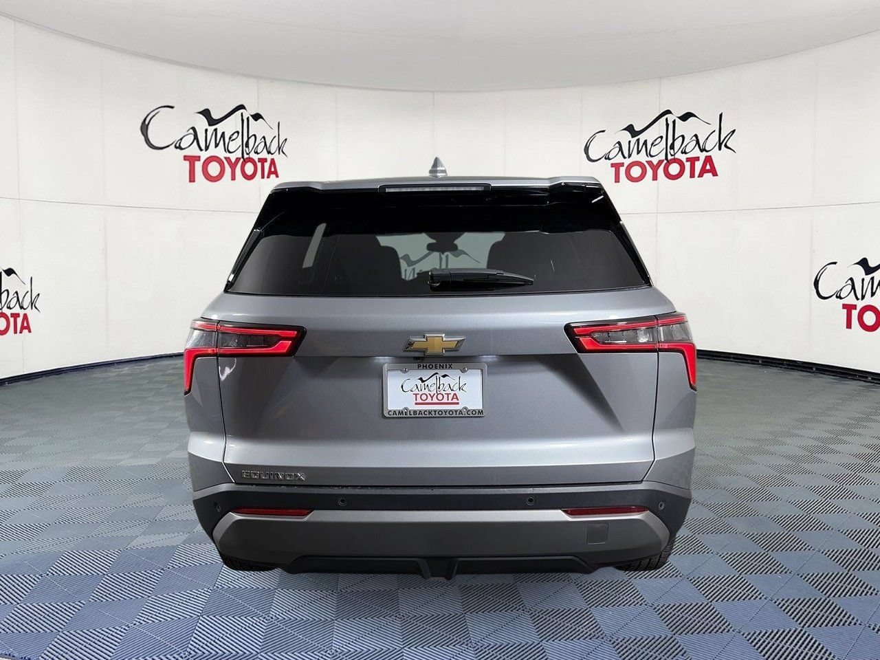 Used 2025 Chevrolet Equinox LT FWD image 6