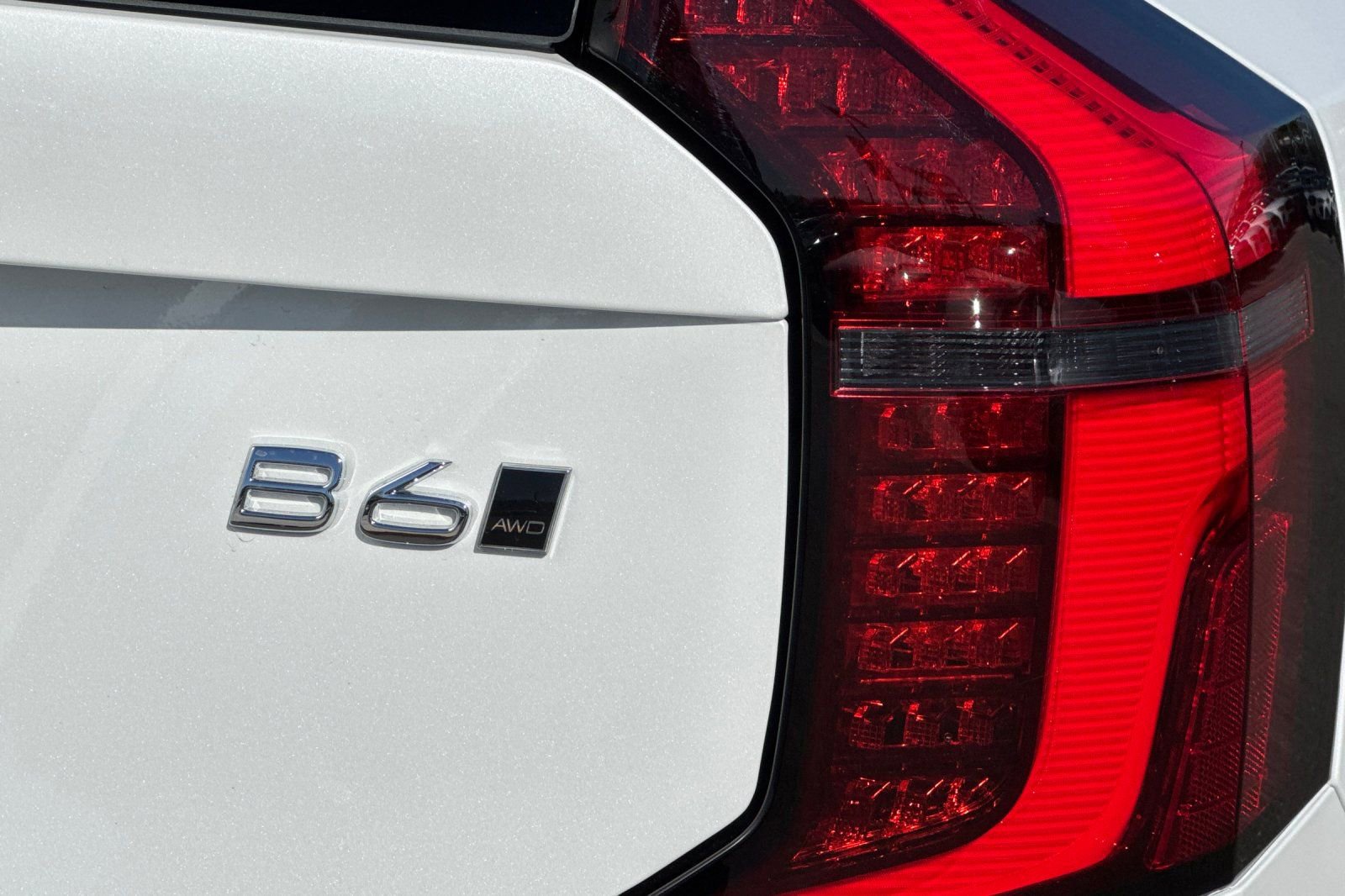 Used 2025 Volvo XC90 B6 Core w/ Protection Package Premier image 33