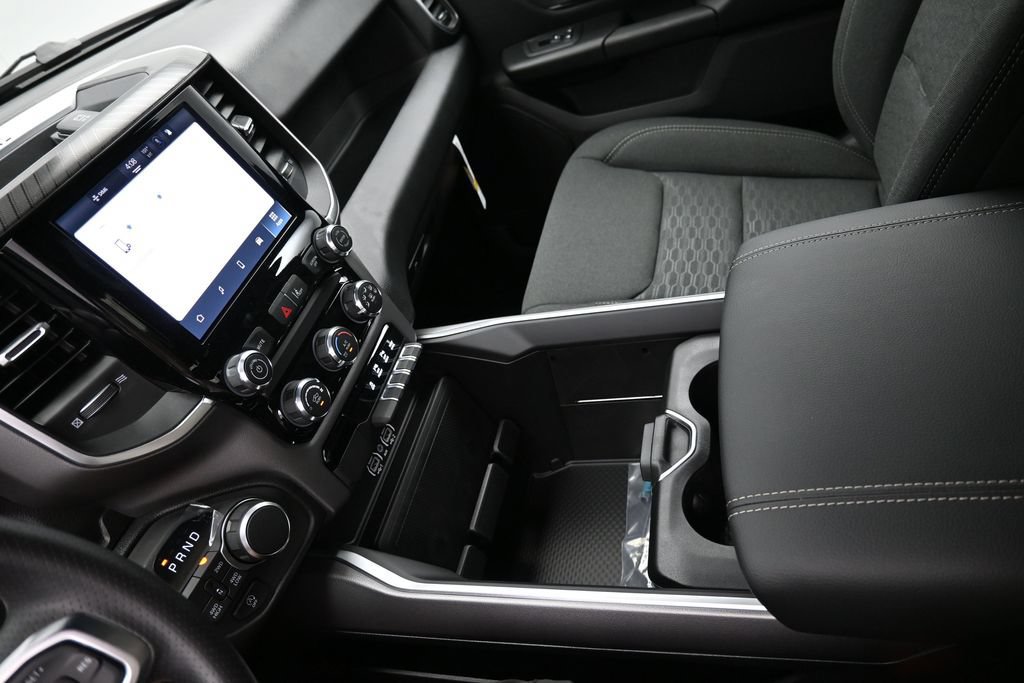 New 2026 RAM 1500 Express AWD/4WD image 15