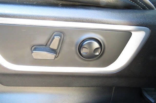 Used 2022 RAM 1500 Laramie AWD/4WD image 13
