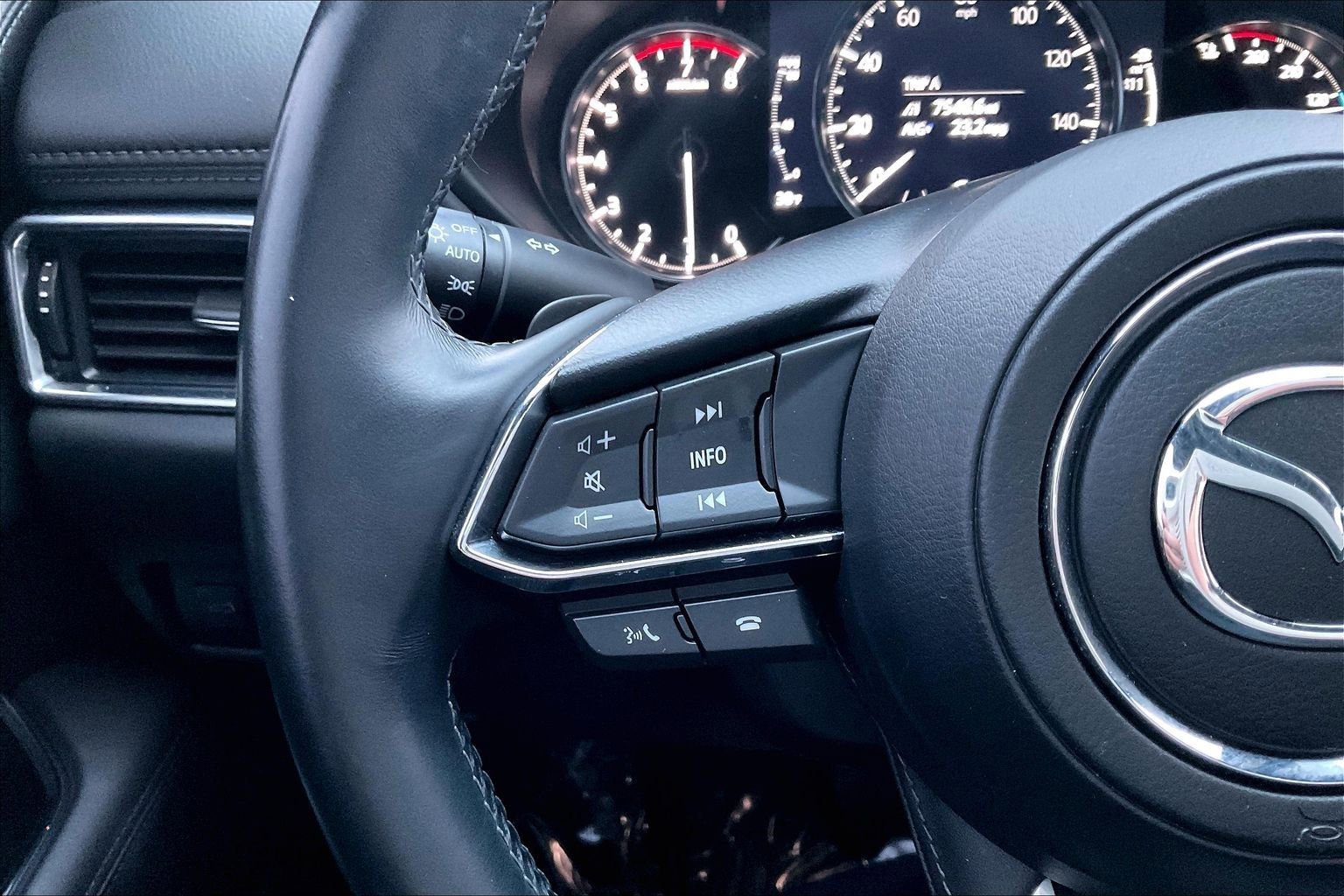 Used 2023 MAZDA CX-5 Signature image 10